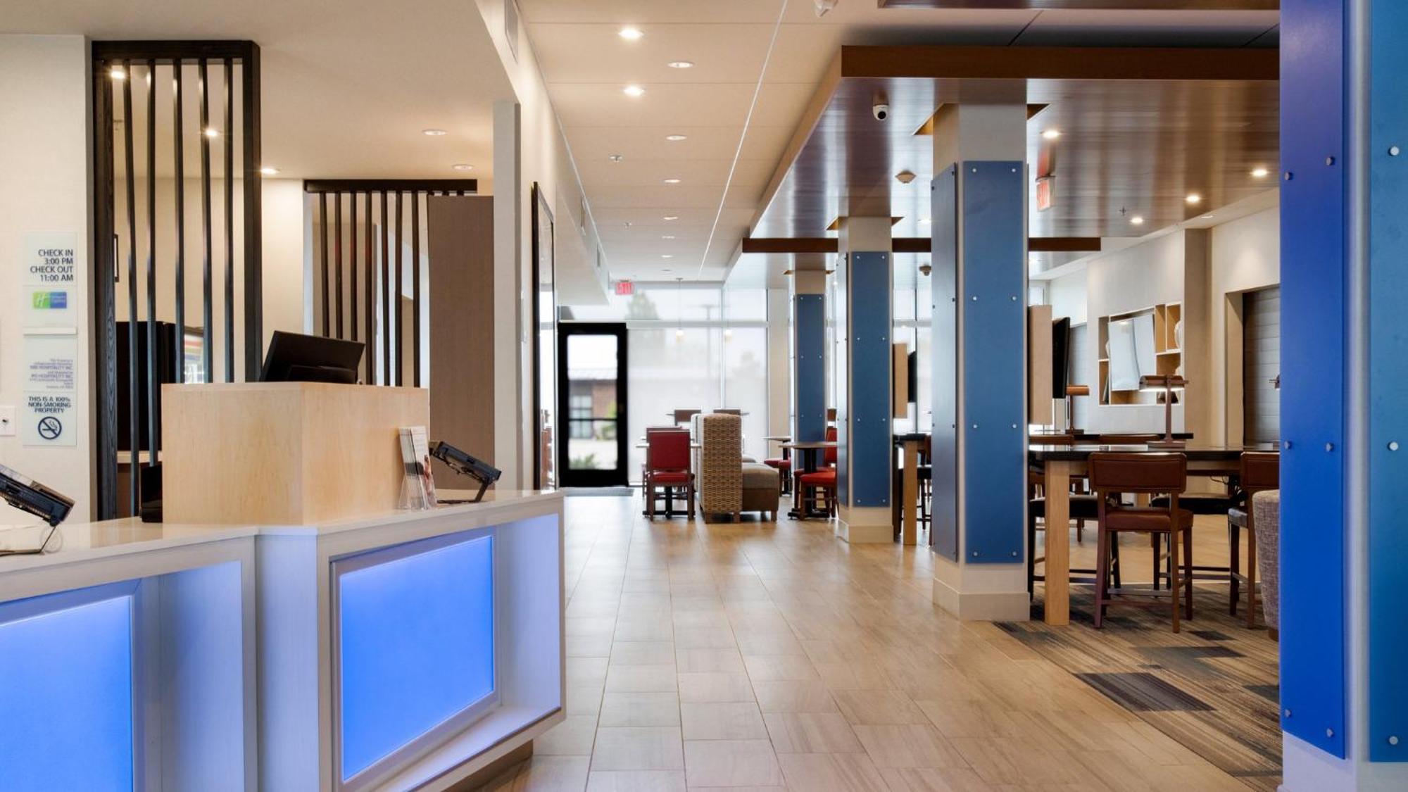 Holiday Inn Express & Suites Racine By Ihg Exterior foto